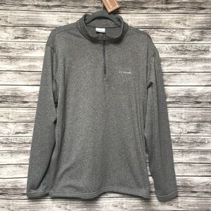 Columbia Men’s Gray 1/4 zip sweatshirt in size L